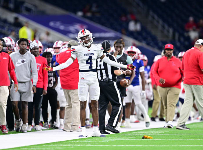 atascocita lamar football texas high school playoff regional semifinal tom dendy 2023 TIM_9515